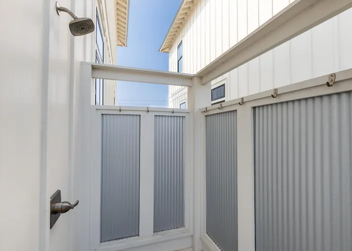Hotel Beach Village By Liquid Life Gulf Shores